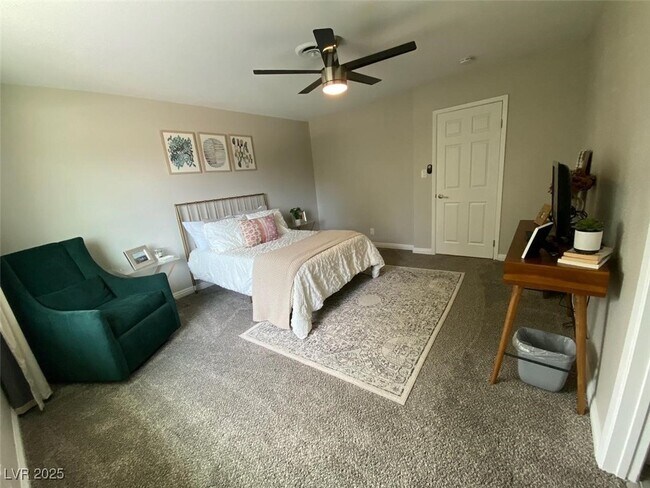 Building Photo - 3011 Burton Ave