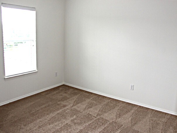 Building Photo - 9213 Whistlewood Dr