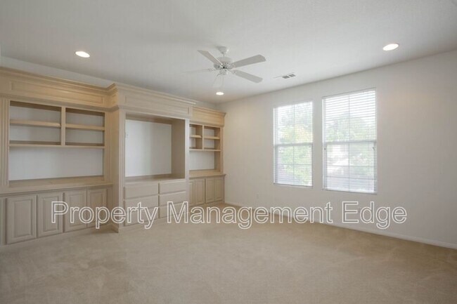 Building Photo - 32555 Favara Dr