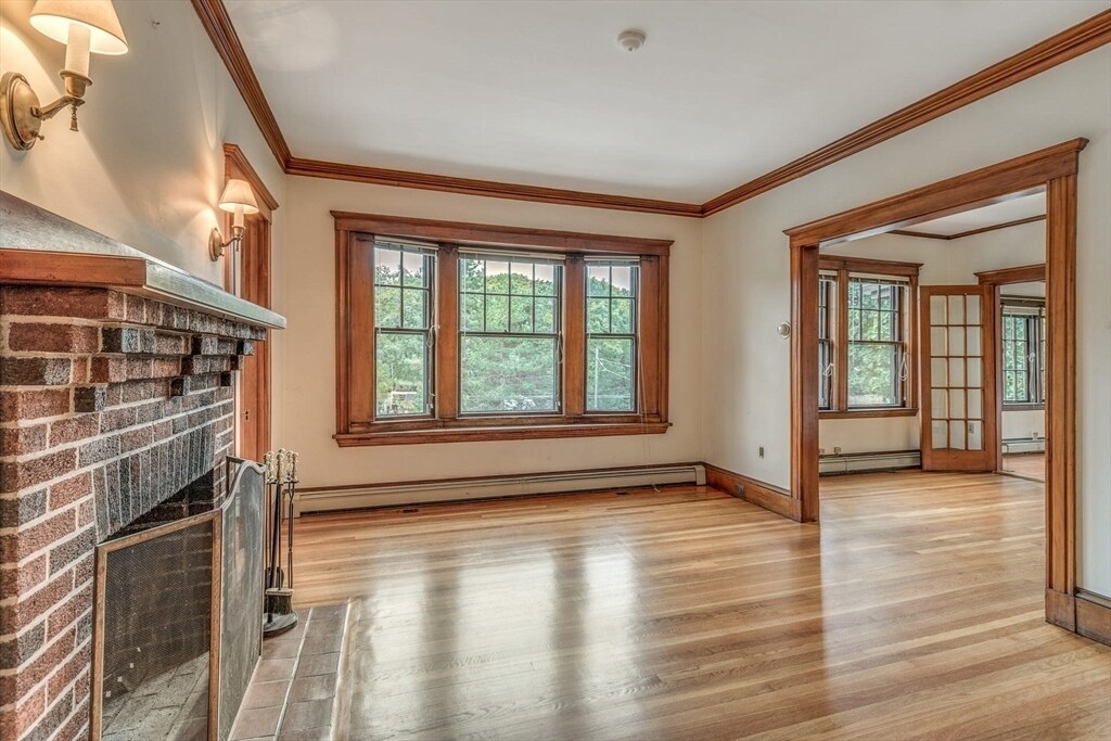 Building Photo - 375 Mount Auburn St