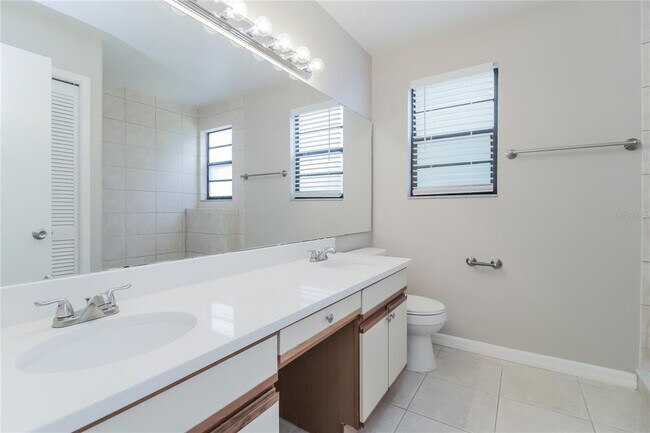 Building Photo - 5722 Grand Canyon Dr