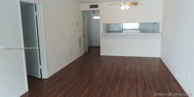Building Photo - 1235 Mariposa Ave