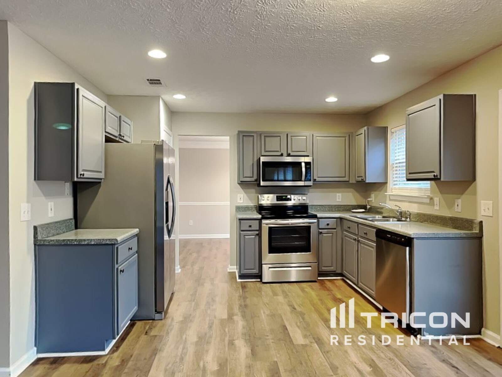 Building Photo - 8665 River Rock Ct