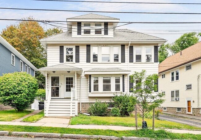 Building Photo - 83 Newport St