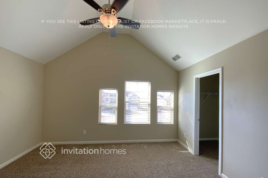 Building Photo - 1833 Crandon Ct