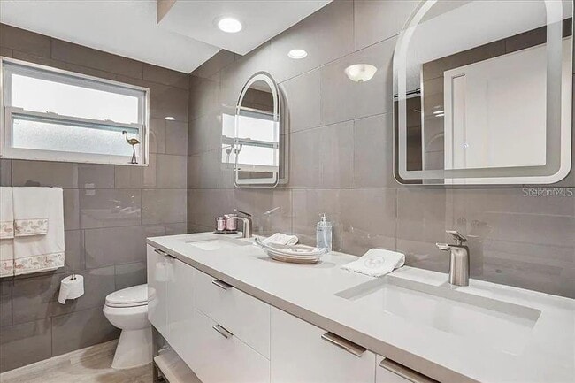 Building Photo - 4043 Topsail Trail