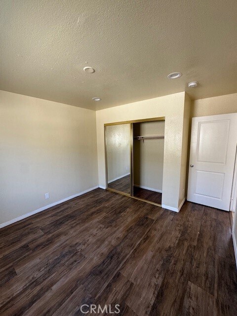 Building Photo - 3538 W 108th St