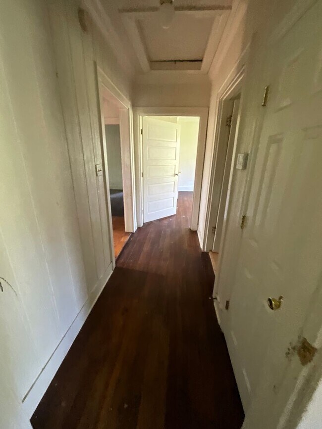 Building Photo - Section 8 Approved