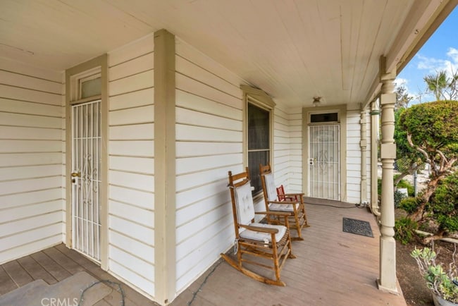 Building Photo - STORYBOOK CHARM IN THE HEART OF DOWNTOWN PERRIS!