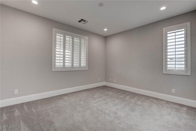 Building Photo - 11952 Girasole Ave