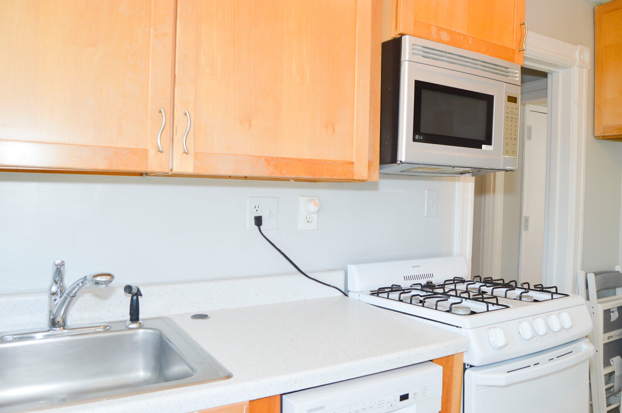 Building Photo - 201 Kentucky Ave SE