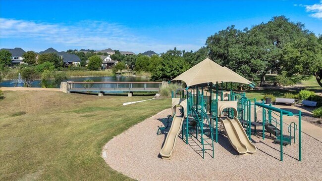 Building Photo - 532 Stone River Dr