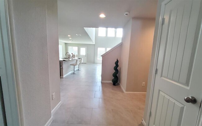 Building Photo - 3303 Zephyr Park Ln