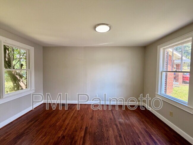 Building Photo - 1304 Mt Vernon St