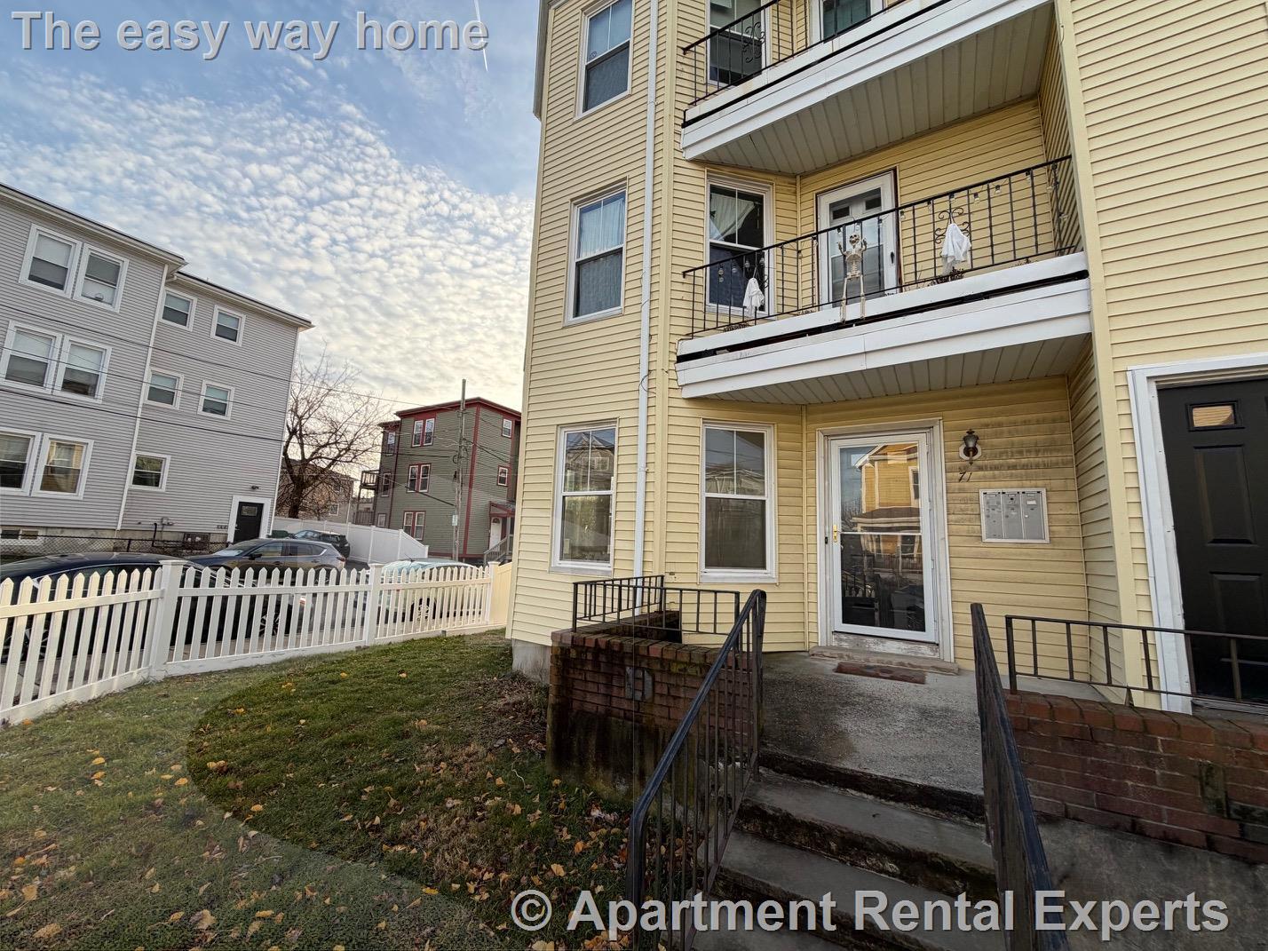 Building Photo - 71 Winchester St