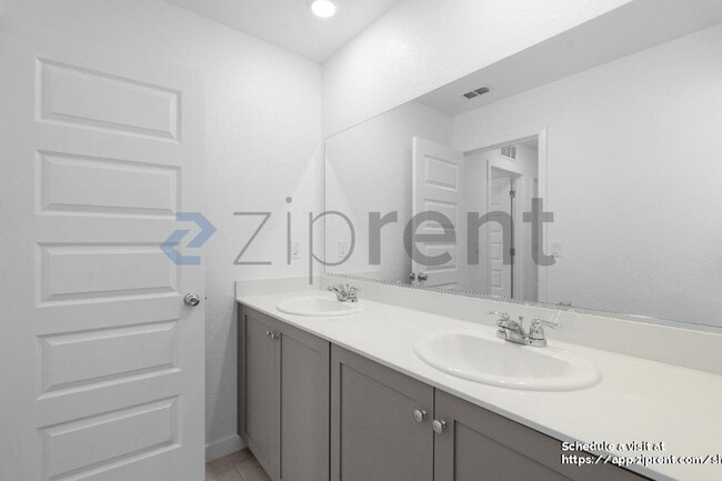 Building Photo - 10374 Bayson Wy
