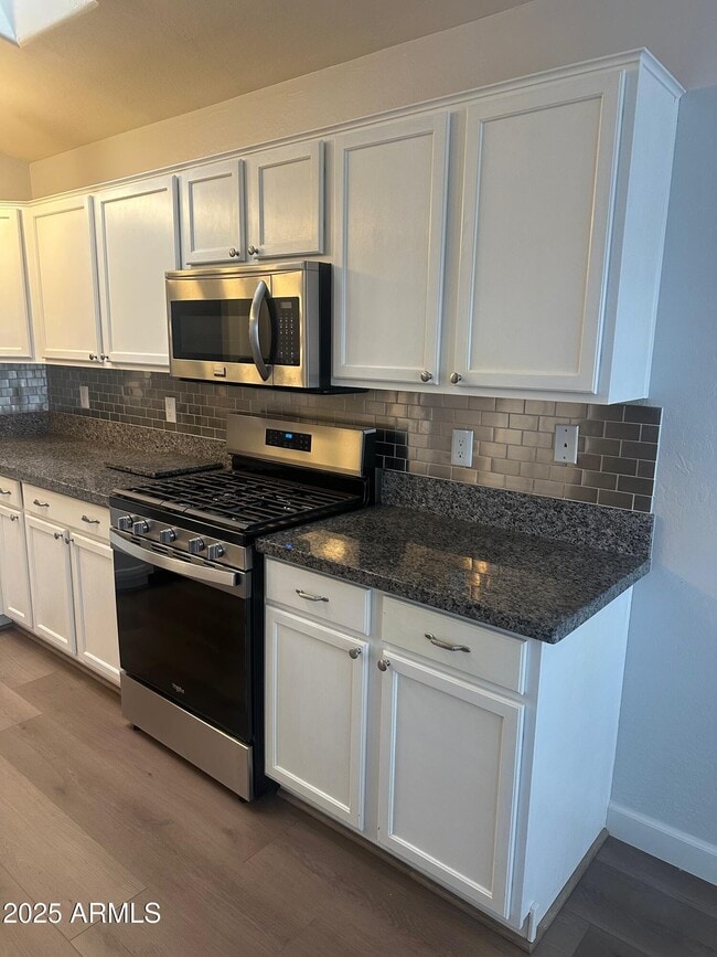 Building Photo - 8824 W Adam Ave