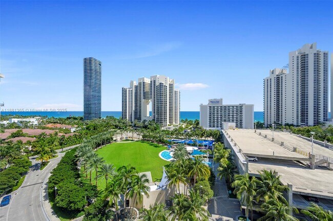 Primary Photo - 19370 Collins Ave