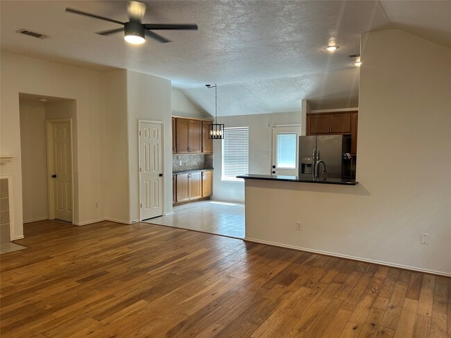Building Photo - 5523 Autumn Ash Ln