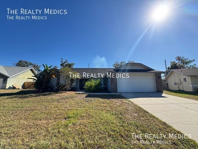 Building Photo - 2601 Bridle Dr