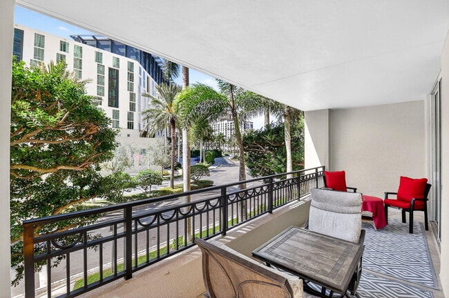 Building Photo - 550 Okeechobee Blvd