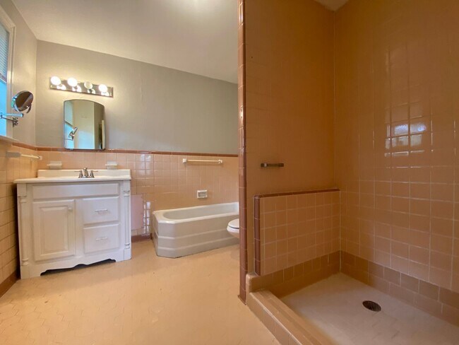 Building Photo - Cullen-1914