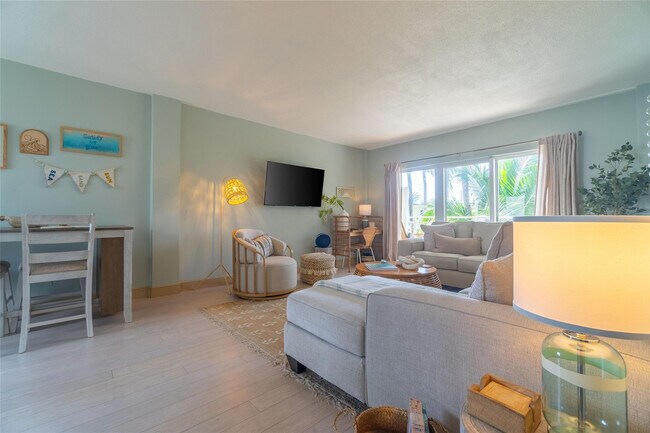 Building Photo - 6520 N Ocean Blvd