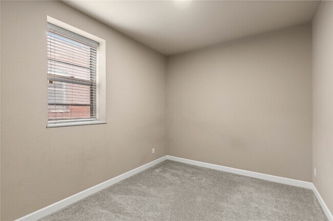 Building Photo - 5675 Waterman Blvd