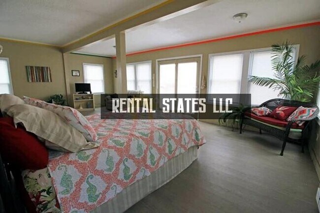 Building Photo - 1 bedroom in Grafton IL 62037