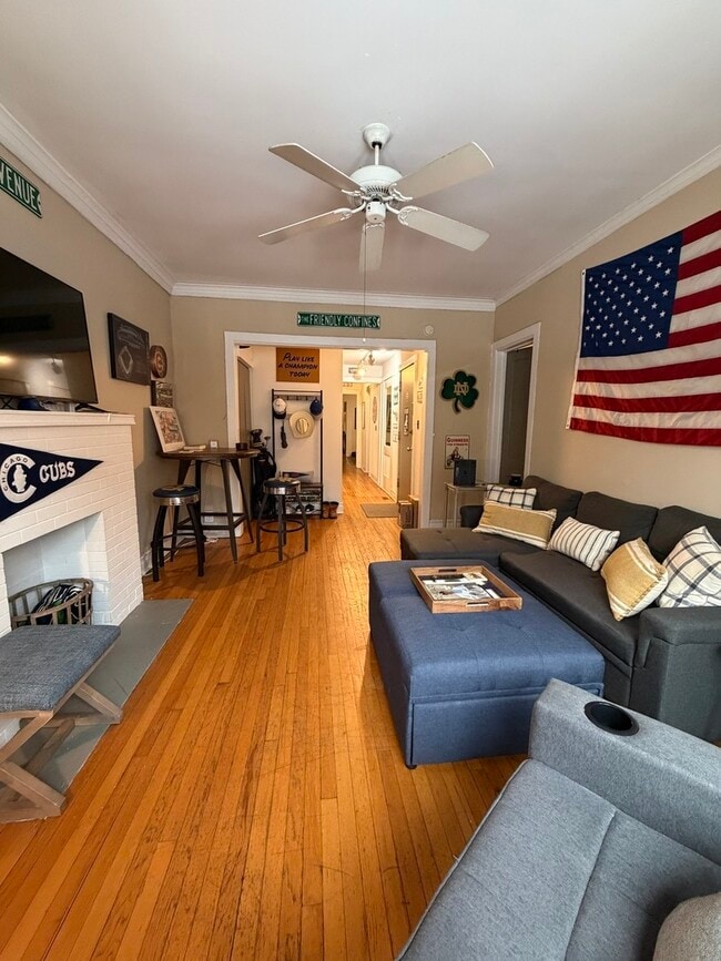 Building Photo - 3720 N Sheffield Ave