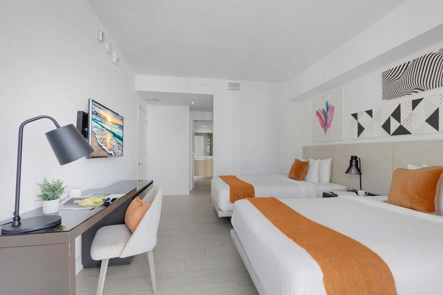 Building Photo - 4112 Jimmy Buffett Mem Hwy