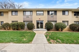 Building Photo - 401 US-22