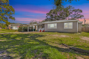 Building Photo - 1405 W Houston Dr