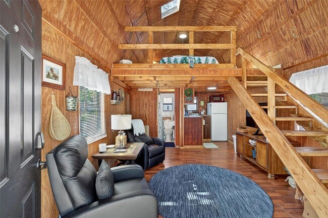 Building Photo - 4214 W Ohio Ave