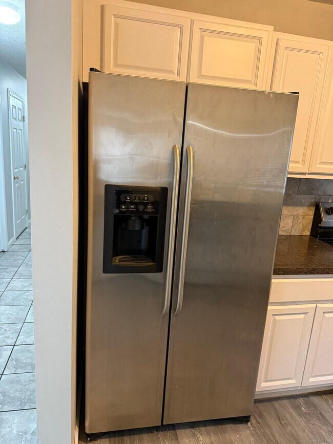 Building Photo - 12-14 Harbison Ave