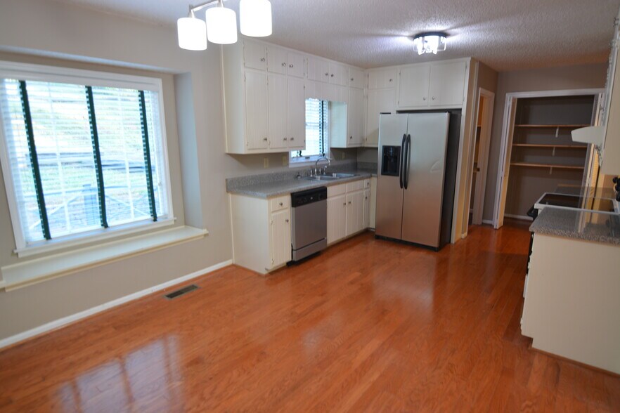 Building Photo - 2410 Basin Drive