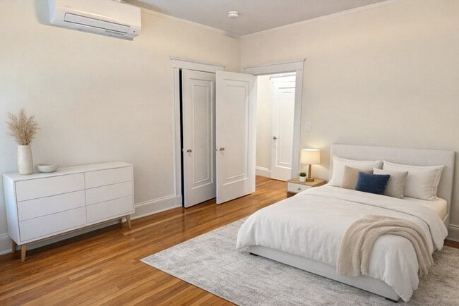 Building Photo - 446 Lowell Ave