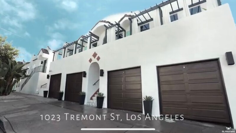 Building Photo - 1023 Tremont St