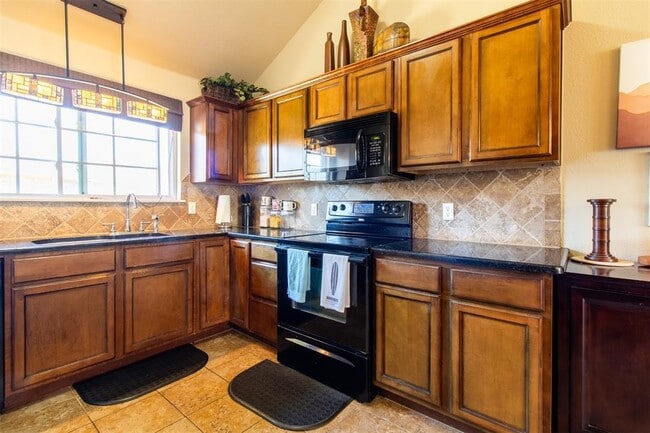 Building Photo - 900 Switzerland Ave