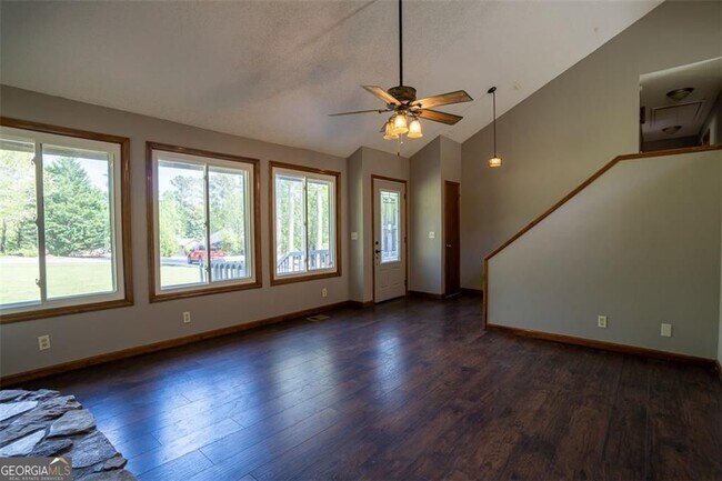 Building Photo - 1540 Magnolia Pl