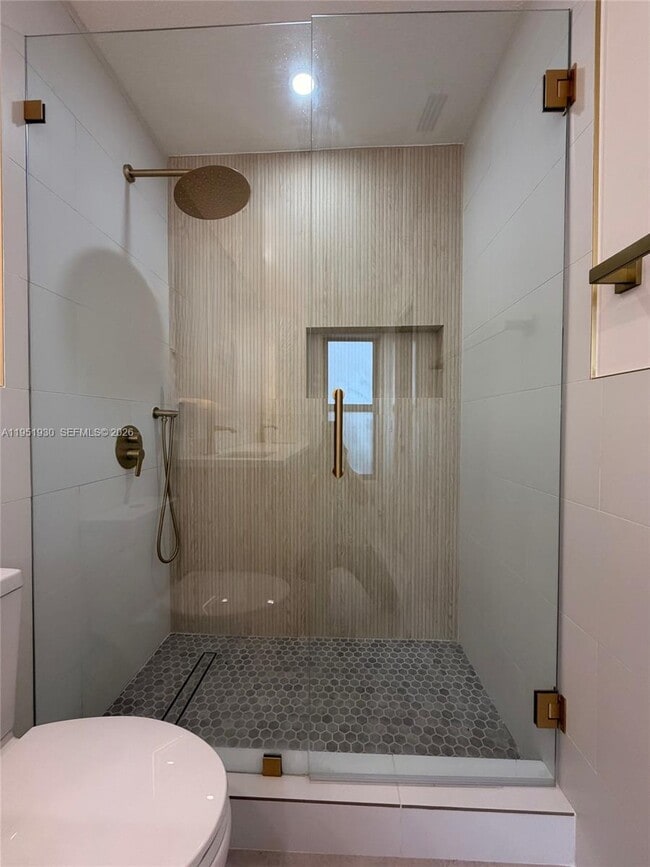 Building Photo - 1462 SW 25th Ave