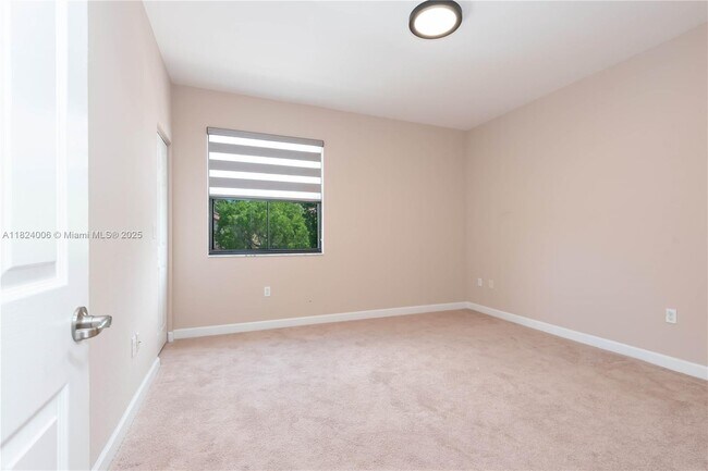 Building Photo - 11510 NW 88th Ln