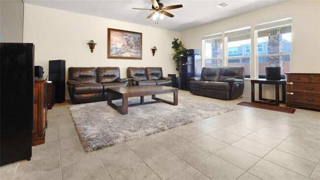 Building Photo - 1017 Plano Ln