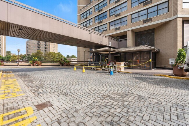 Building Photo - 7004 JFK Blvd E