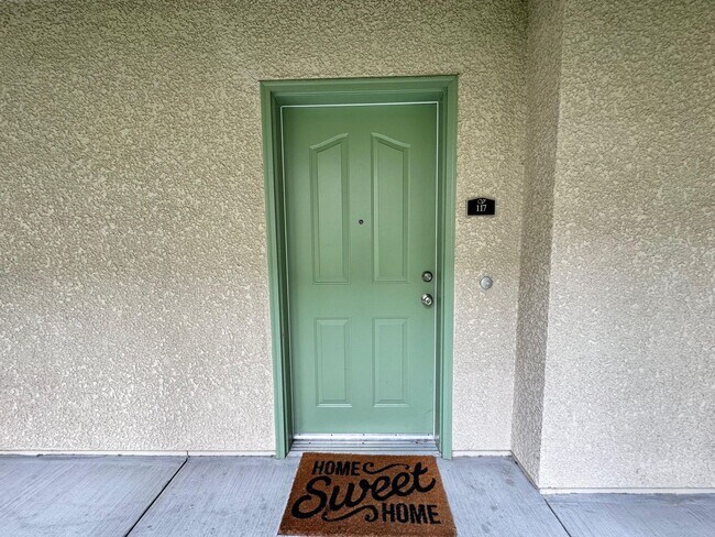 Building Photo - Modern Condo in a Gated Community Near Santana Row & Valley Fair!
