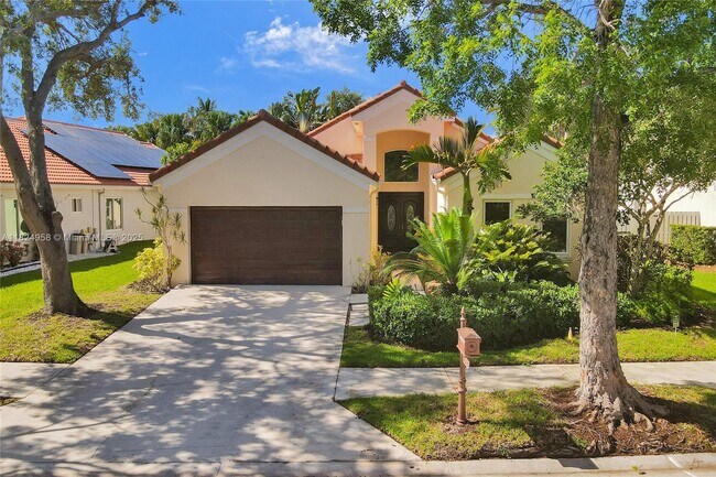 Primary Photo - 204 Cameron Dr