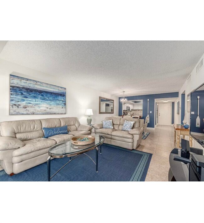 Primary Photo - 2400 S Ocean Dr