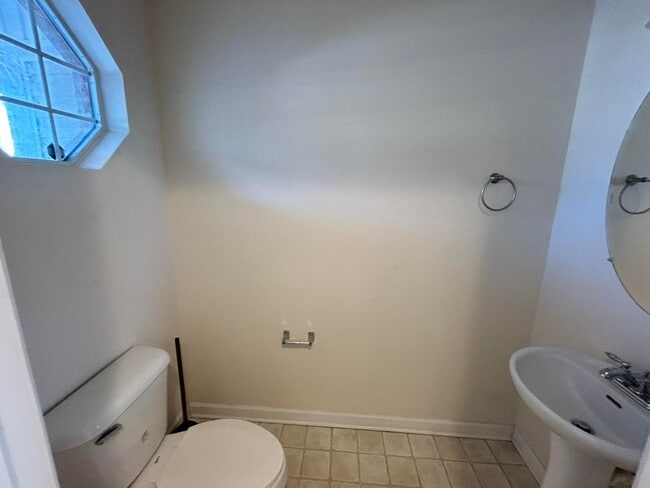 Building Photo - 282 Swaying Pine Ct