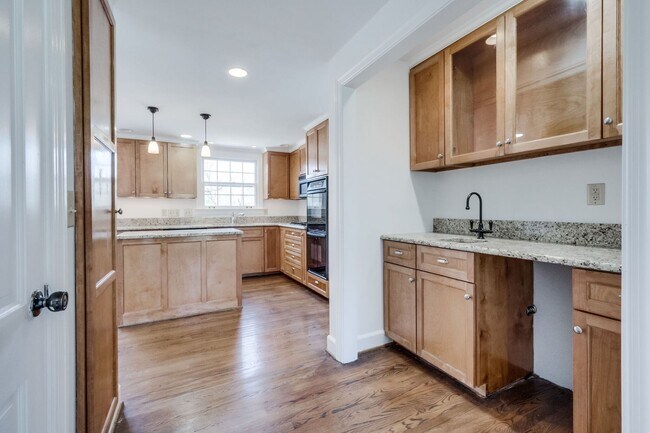 Building Photo - 795 Greeley Dr