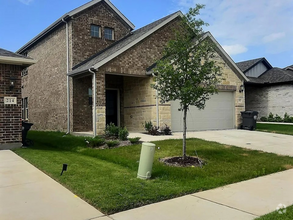Building Photo - 212 Travine Dr